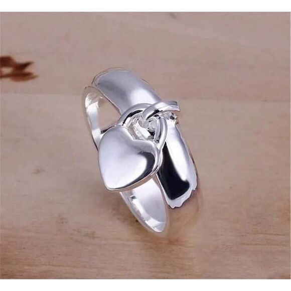 Sterling Heart Ring - Picture 1 of 6